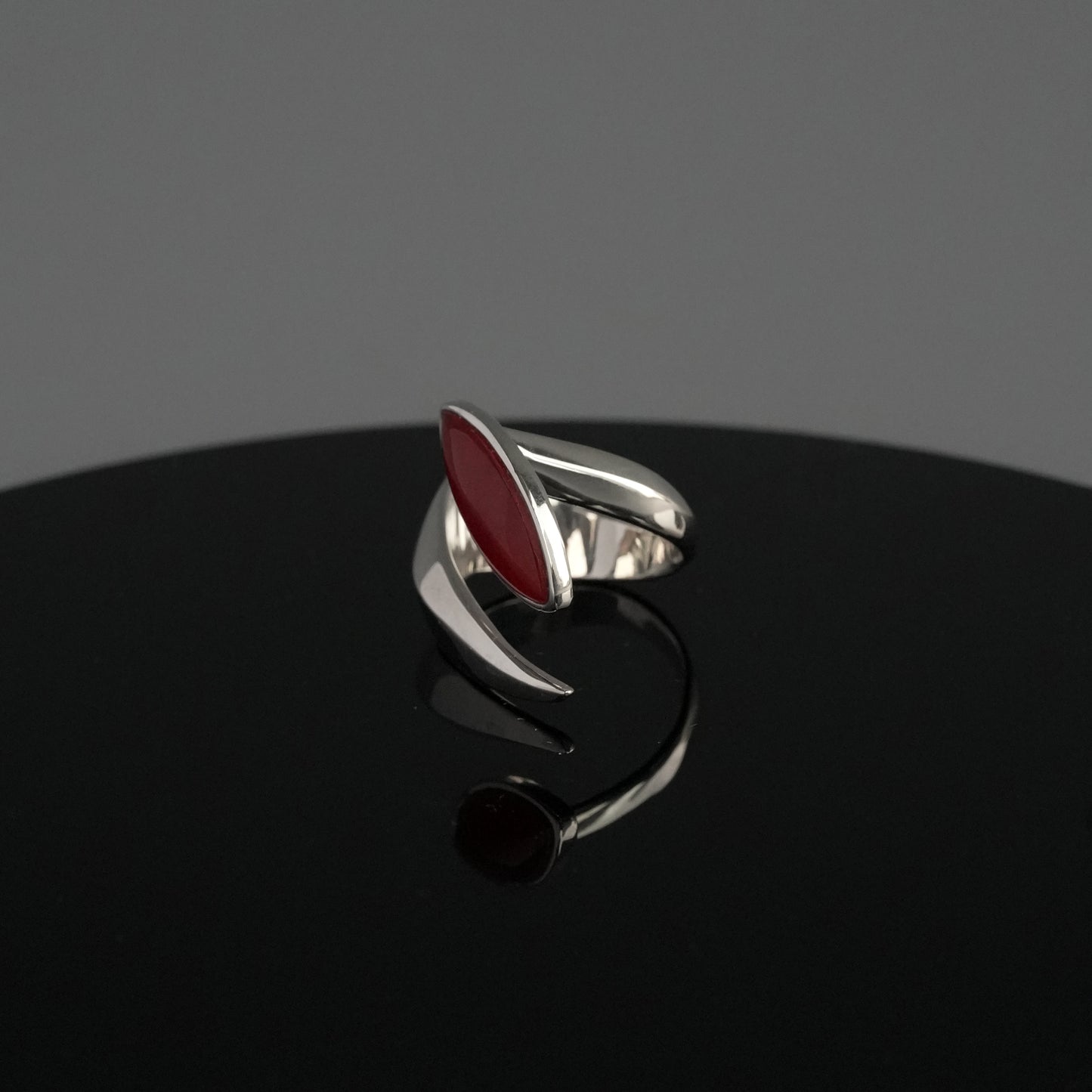 Edgeleaf Ruby Ring